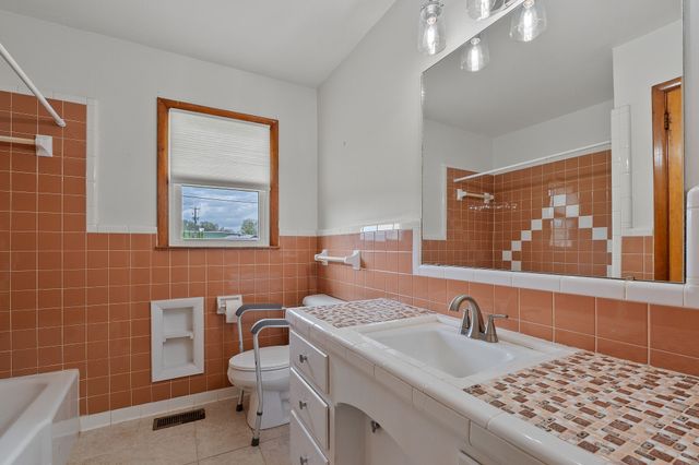 401 Whaley St, Smithville, TN 37166