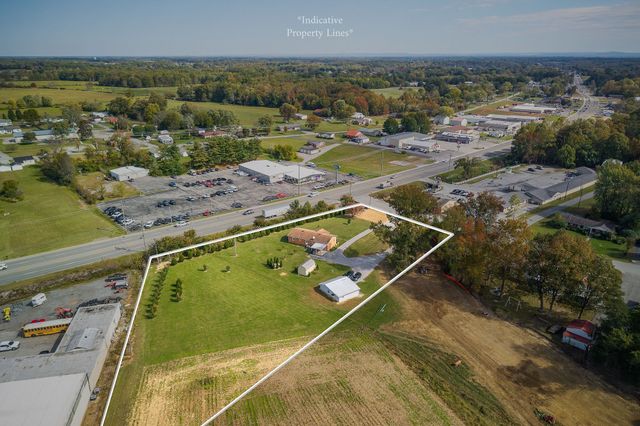 401 Whaley St, Smithville, TN 37166