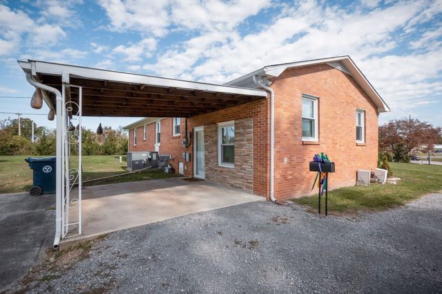 401 Whaley St, Smithville, TN 37166
