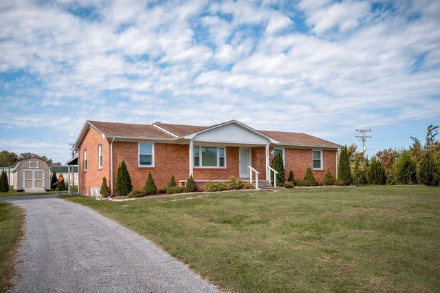 401 Whaley St, Smithville, TN 37166