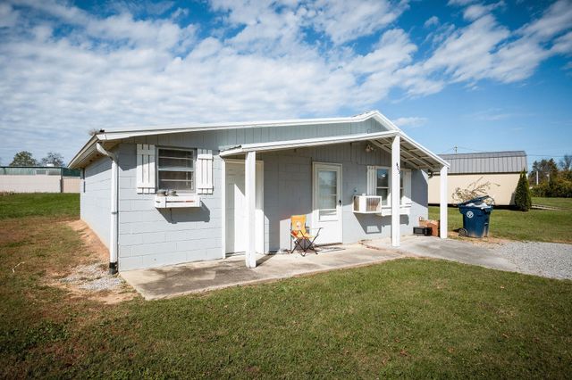 401 Whaley St, Smithville, TN 37166