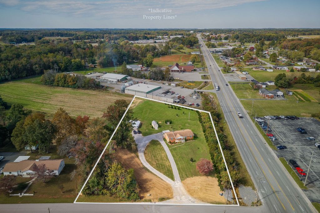 401 Whaley St, Smithville, TN 37166