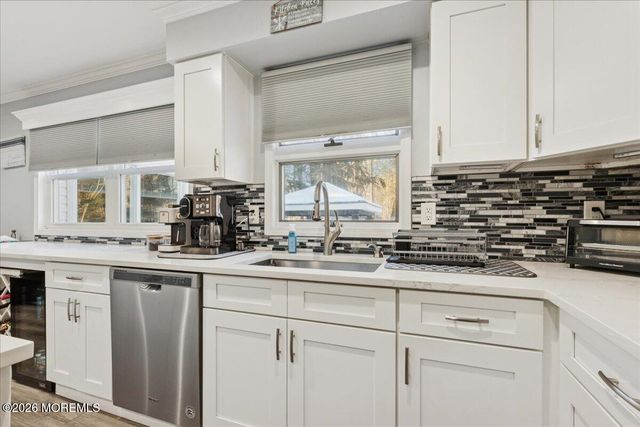 12 Southfork Drive, Jackson, NJ 08527