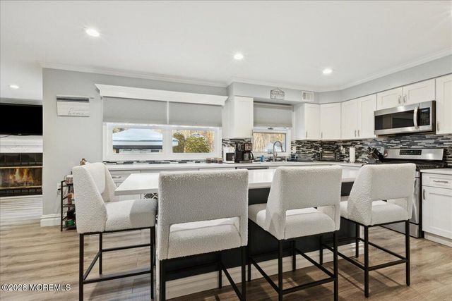 12 Southfork Drive, Jackson, NJ 08527