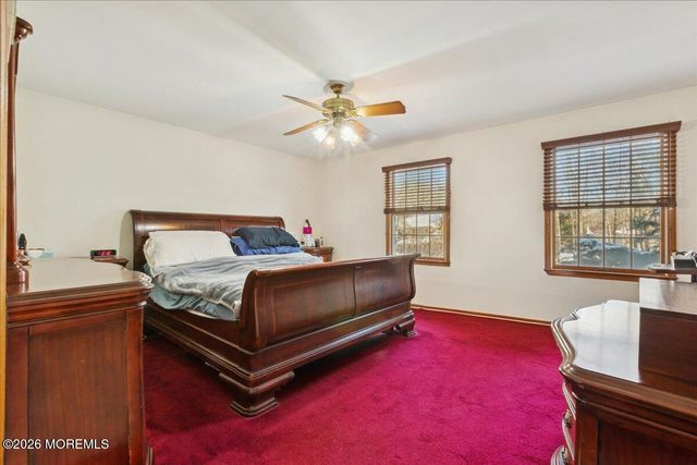 12 Southfork Drive, Jackson, NJ 08527