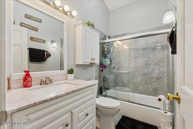 12 Southfork Drive, Jackson, NJ 08527