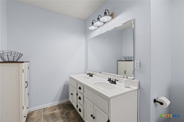 516 Weeping Willow Drive, Temple, TX 76502