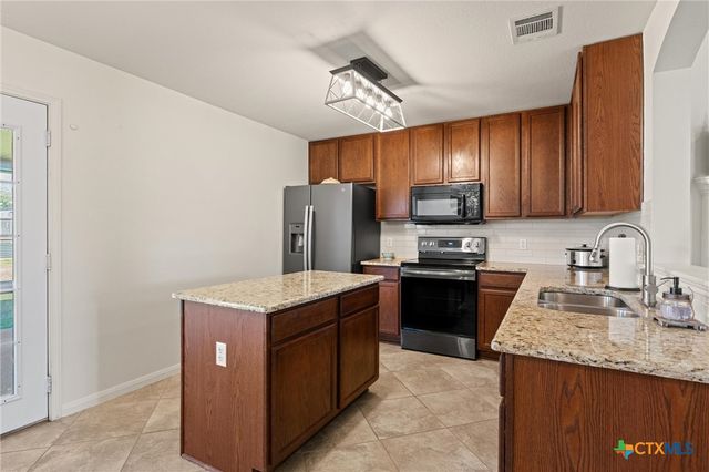 516 Weeping Willow Drive, Temple, TX 76502