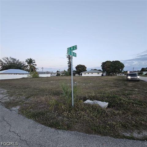 3807 SE 10th PL, Cape Coral, FL 33904