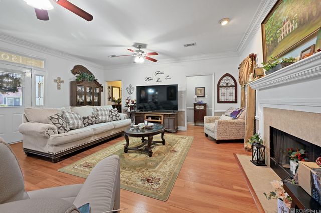 1509 Weeping Willow Dr, Denham Springs, LA 70726