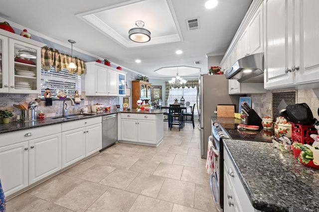 1509 Weeping Willow Dr, Denham Springs, LA 70726