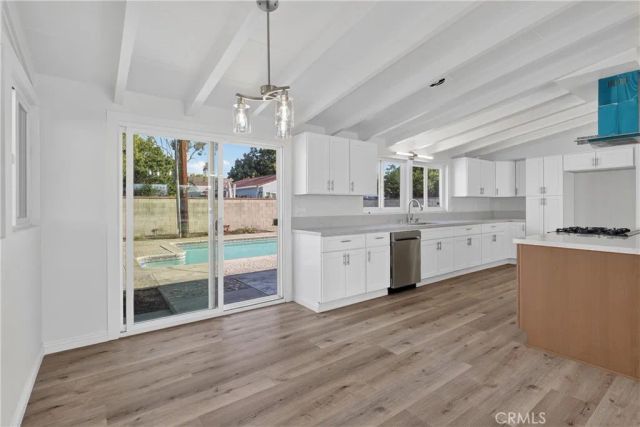 2381 W Transit, Anaheim, CA 92804