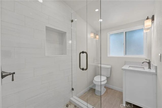 2381 W Transit, Anaheim, CA 92804
