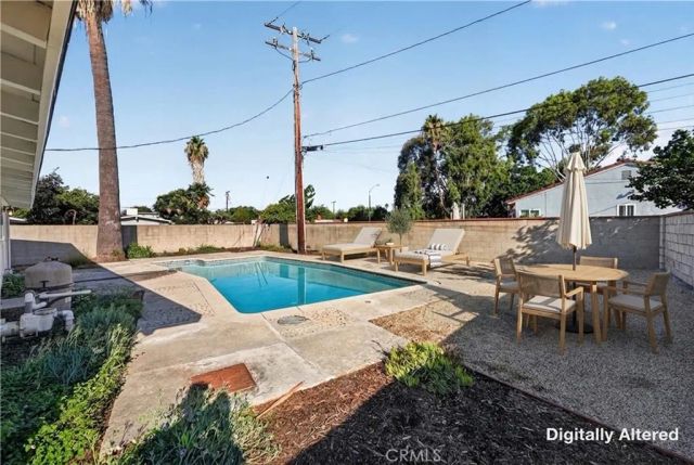 2381 W Transit, Anaheim, CA 92804