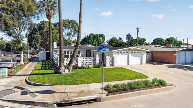 2381 W Transit, Anaheim, CA 92804