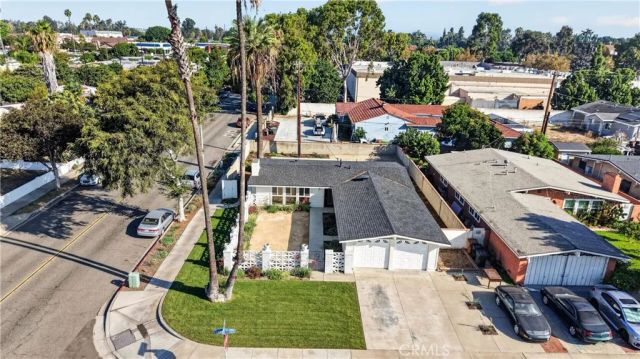 2381 W Transit, Anaheim, CA 92804