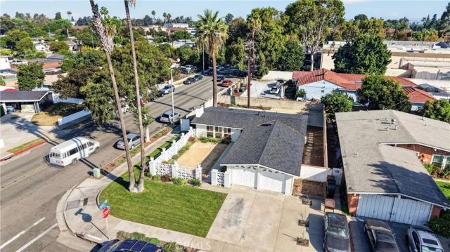 2381 W Transit, Anaheim, CA 92804