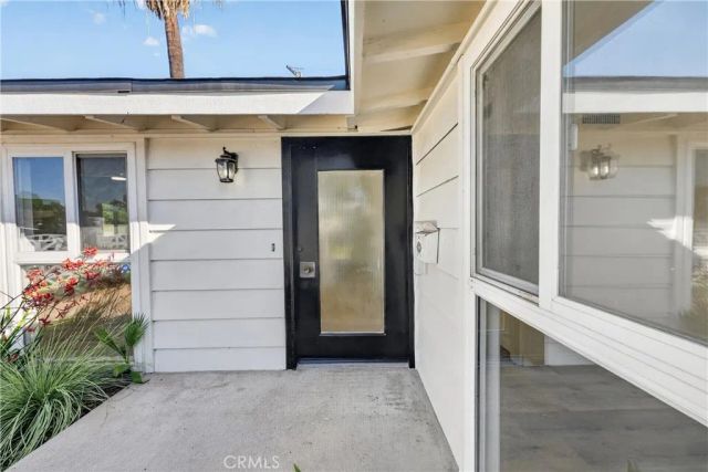 2381 W Transit, Anaheim, CA 92804