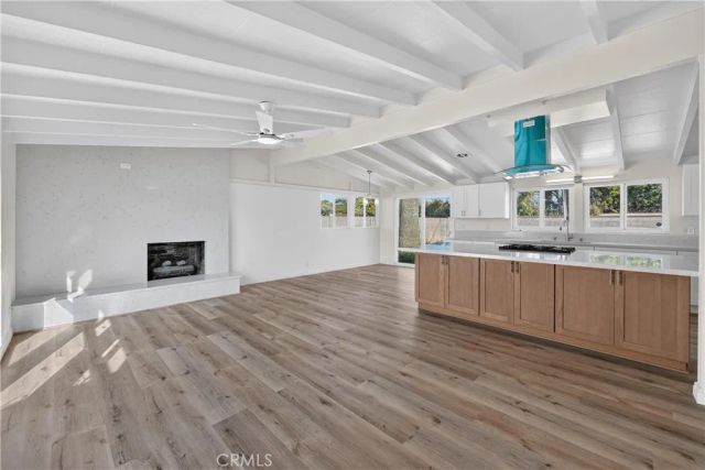 2381 W Transit, Anaheim, CA 92804