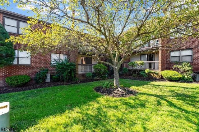 131 Beverly Hill Ter C, Woodbridge Twp., NJ 07095