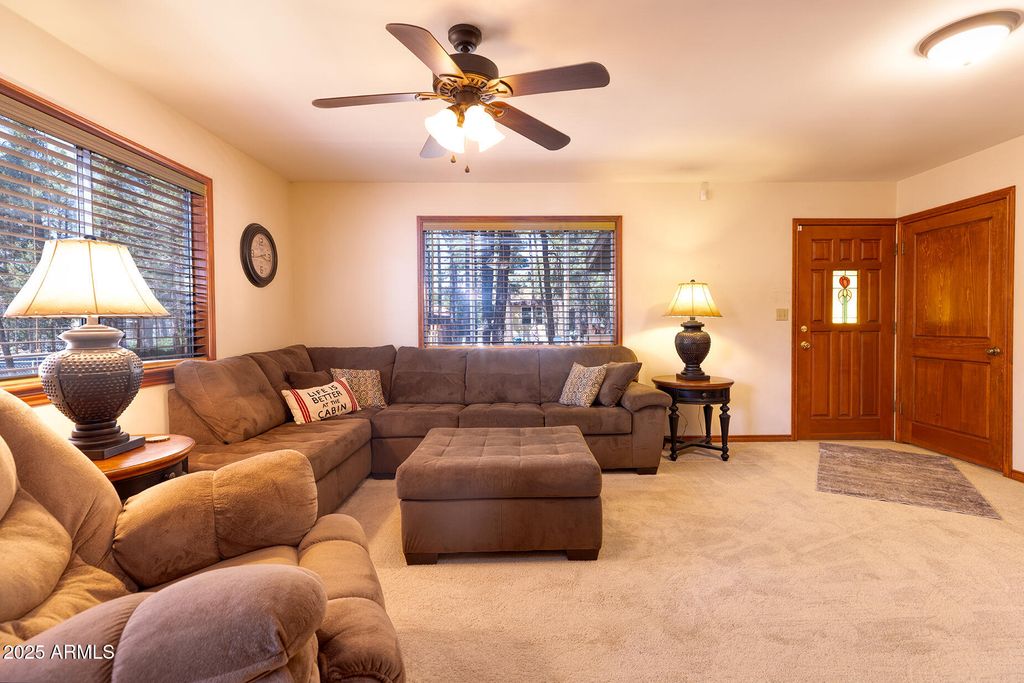 1148 N 43RD Drive, Show Low, AZ 85901