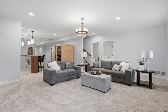 4889 Allen Road, Bettendorf, IA 52722