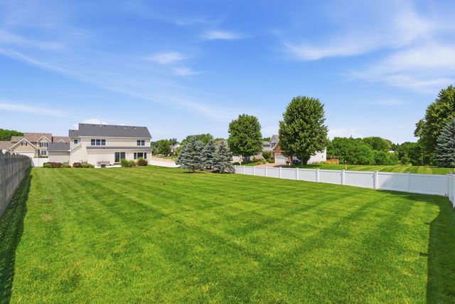 4889 Allen Road, Bettendorf, IA 52722