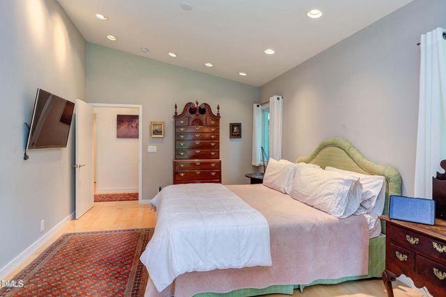 1908 S Lakeshore Drive, Chapel Hill, NC 27514