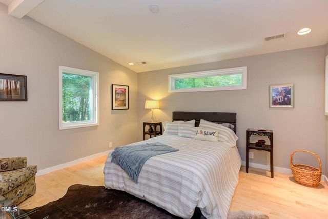 1908 S Lakeshore Drive, Chapel Hill, NC 27514