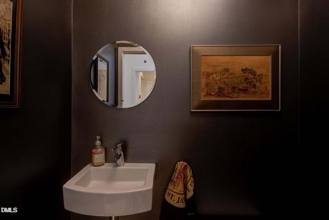 1908 S Lakeshore Drive, Chapel Hill, NC 27514