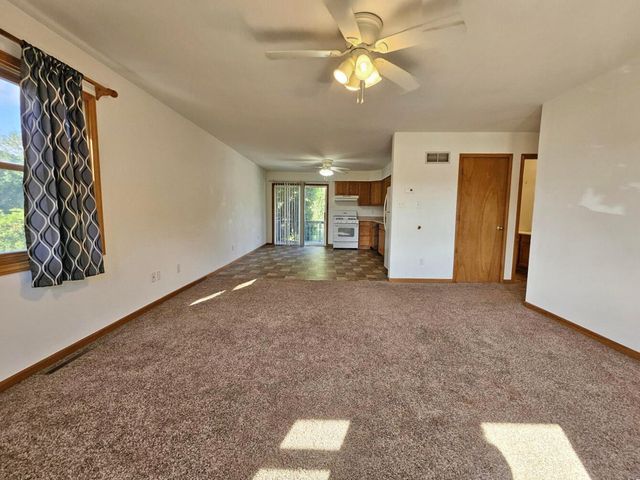 647 N Calumet Road, Chesterton, IN 46304