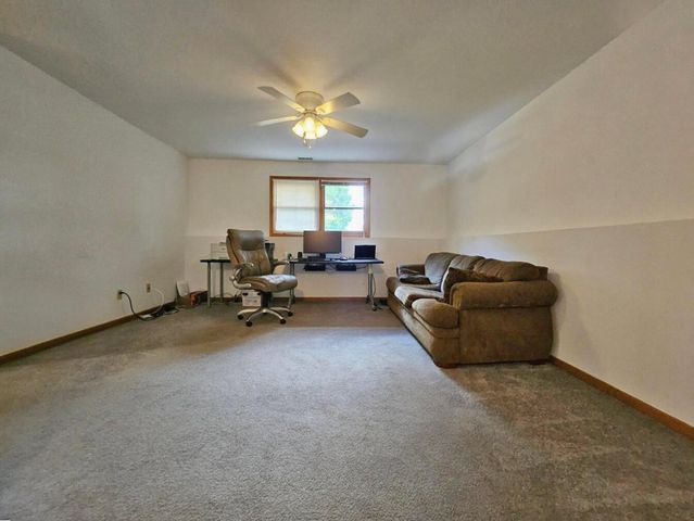 647 N Calumet Road, Chesterton, IN 46304