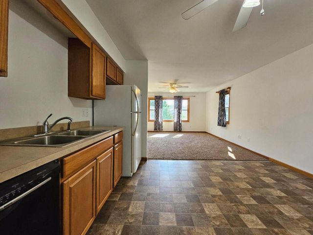 647 N Calumet Road, Chesterton, IN 46304