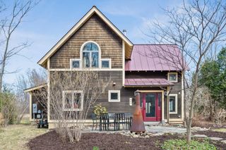 543 Ten Stones Circle, Charlotte, VT 05445