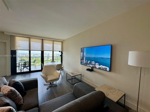 20281 E Country Club Dr 2405, Aventura, FL 33180