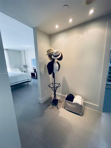 20281 E Country Club Dr 2405, Aventura, FL 33180