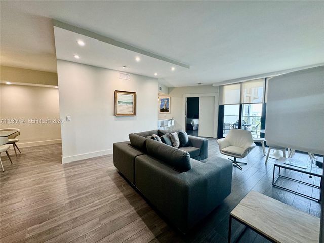 20281 E Country Club Dr 2405, Aventura, FL 33180