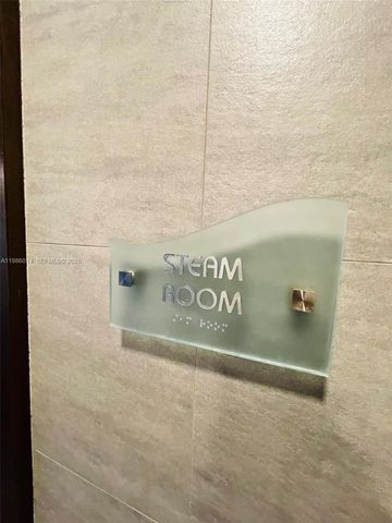 20281 E Country Club Dr 2405, Aventura, FL 33180