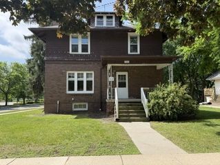 701 W Center Street, Alma, MI 48801