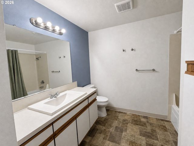 933 Se RENE Ave, Gresham, OR 97080