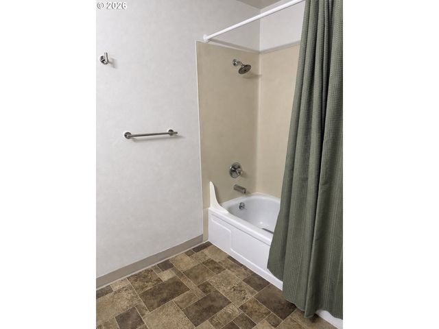 933 Se RENE Ave, Gresham, OR 97080
