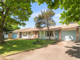 933 Se RENE Ave, Gresham, OR 97080