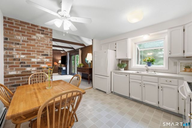 11 Concord Drive, East Granby, CT 06026