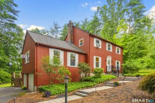 11 Concord Drive, East Granby, CT 06026