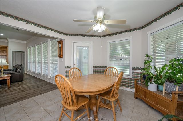 4607 Park Hollow Circle, Bryan, TX 77802