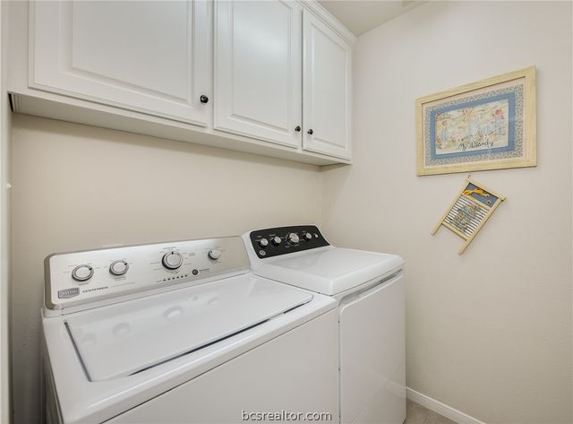 4607 Park Hollow Circle, Bryan, TX 77802