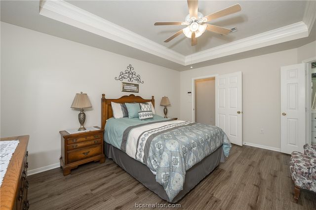4607 Park Hollow Circle, Bryan, TX 77802