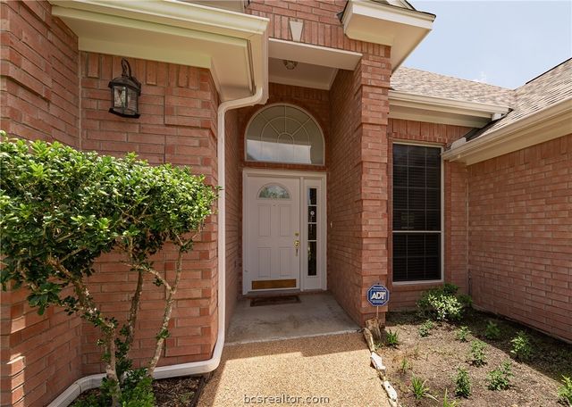 4607 Park Hollow Circle, Bryan, TX 77802