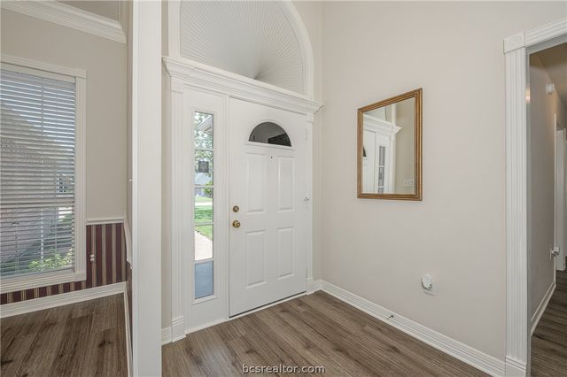 4607 Park Hollow Circle, Bryan, TX 77802