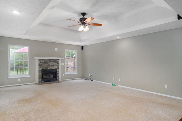 5757 S Foxboro Trail, Springfield, MO 65804